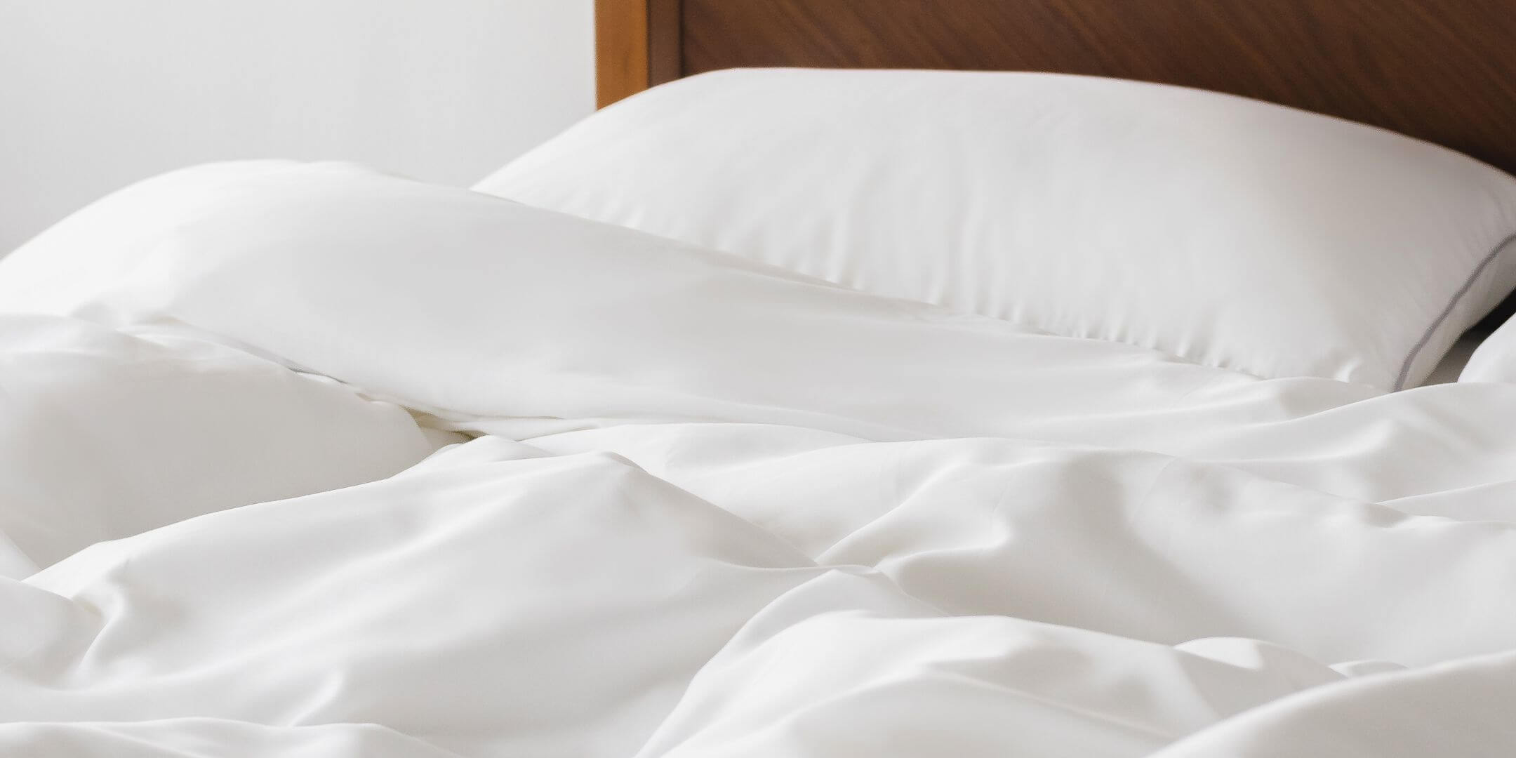 ava and ava ph silky soft and breathable organic bamboo lyocell duvet cover, comforter, pillowcases in white