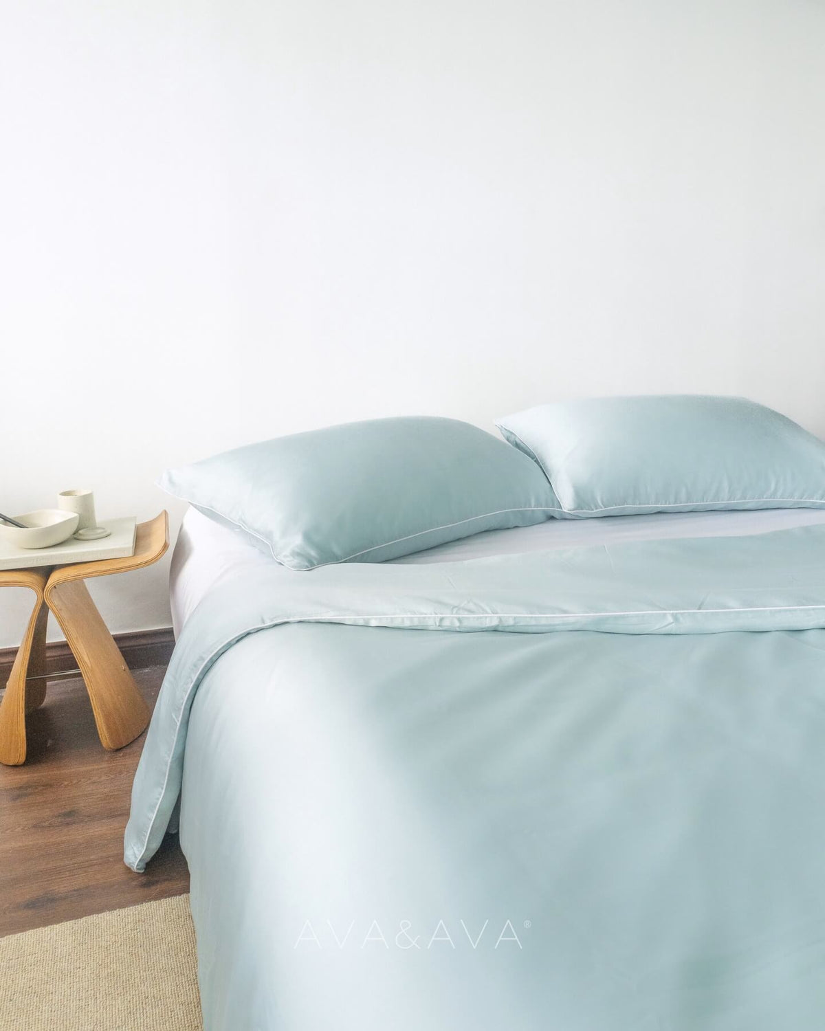ava and ava ph organic bamboo lyocell duvet cover and sheet set (fitted sheet, pillowcases) in silver lining (POWDER BLUE WITH WHITE piping). soft and cooling bedsheets perfect for summer.