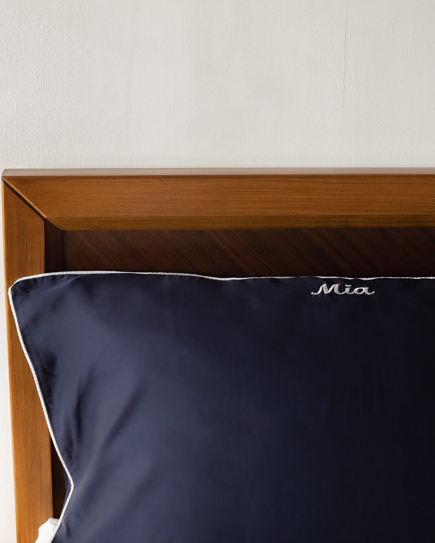 ava and ava ph organic bamboo lyocell pillowcase with custom embroidery personalized monogram pillowcase in ocean
