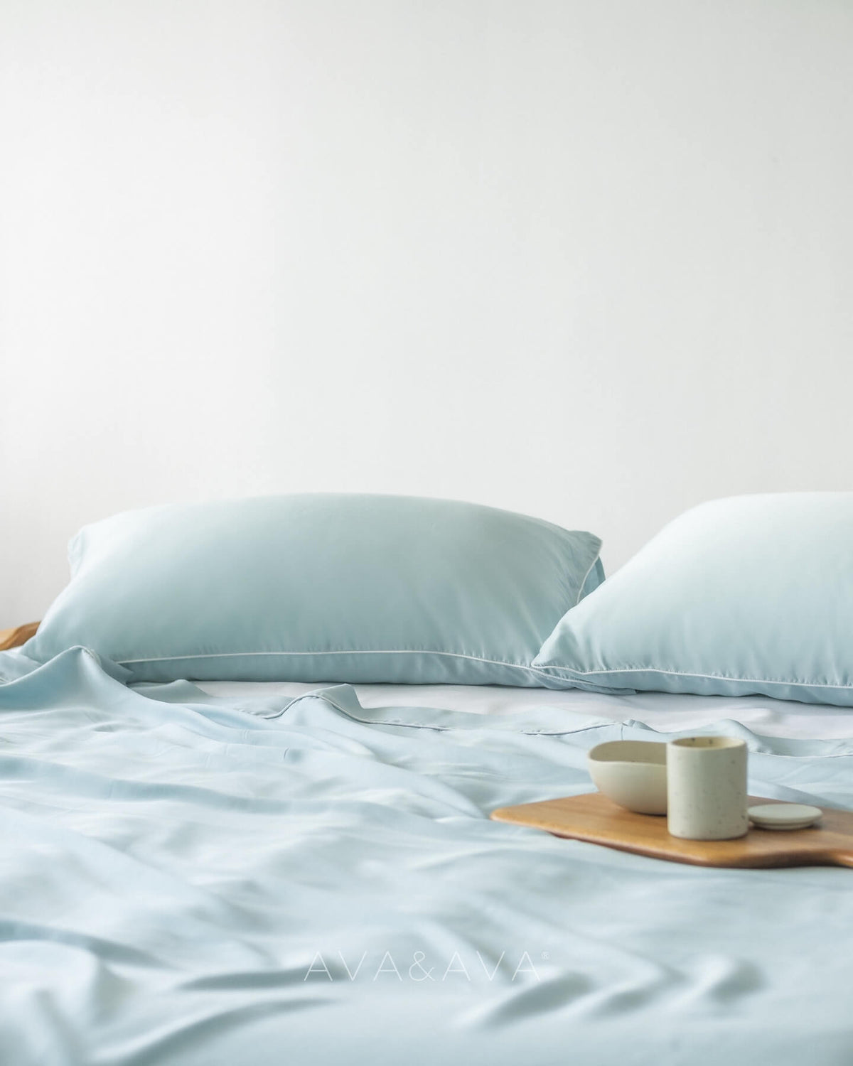 ava and ava ph organic bamboo lyocell 4pc sheet set (fitted sheet, flat sheet, pillowcases) SKY BLUE POWDER BLUE WITH WHITE contrast piping at the top hem