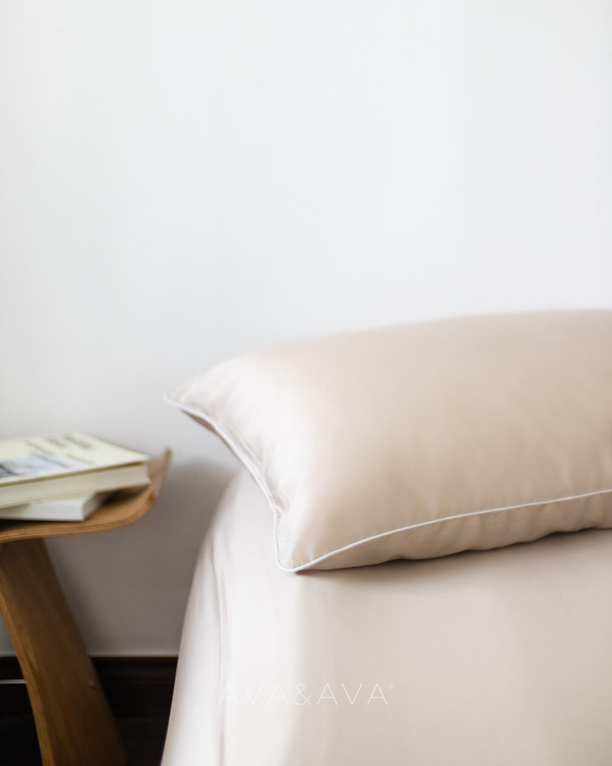 ava and ava ph organic bamboo lyocell 3pc sheet set (fitted sheet + pillowcases) in neutral beige sand hue with white piping. ultra soft, cooling and breathable bedding.
