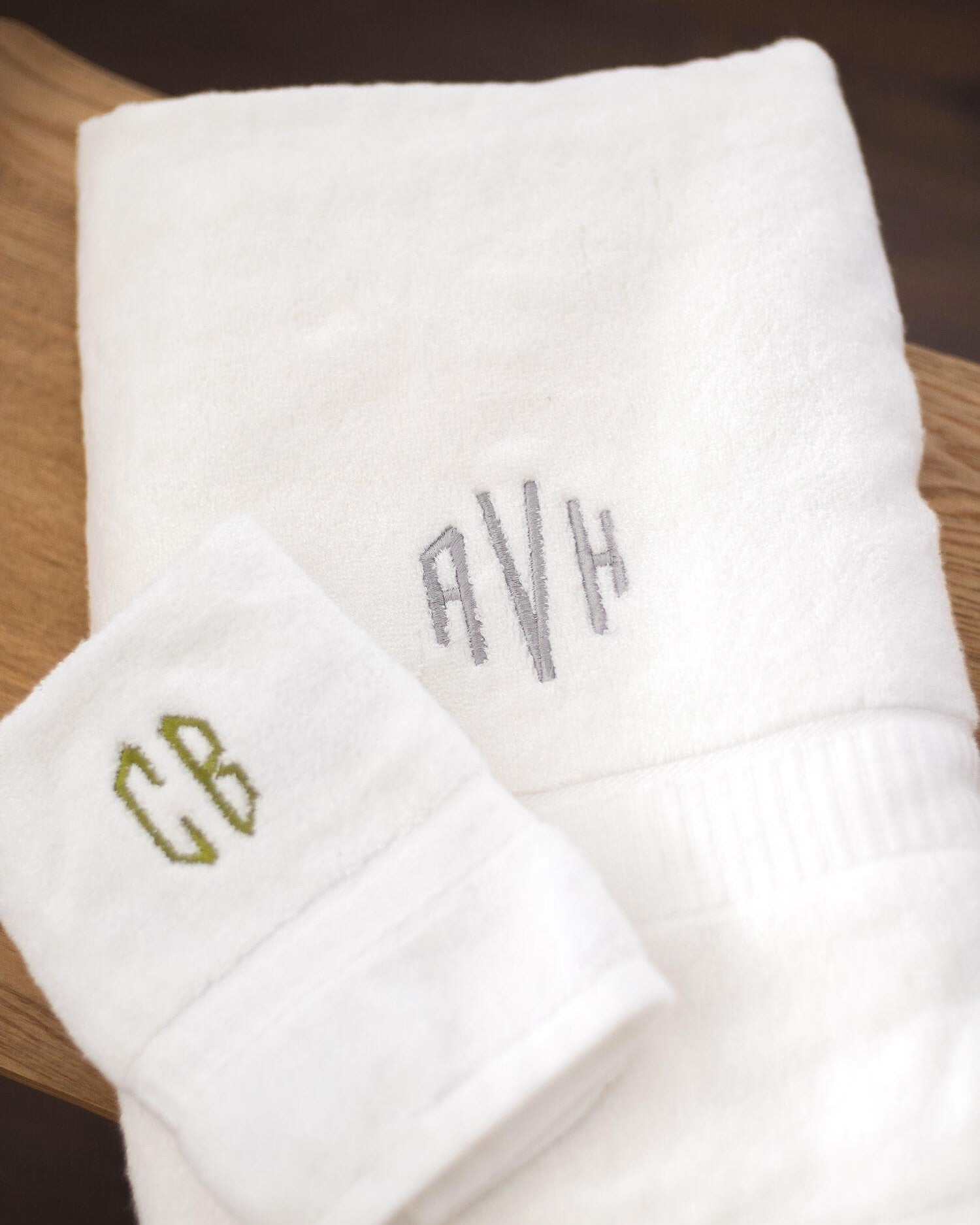 ava and ava ph organic bamboo face towel and bath towel white stack monogrammed towels